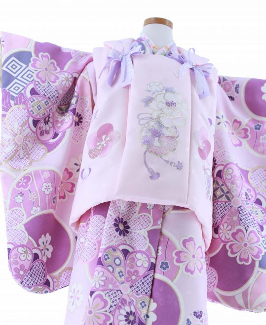 七五三 3歳女の子用被布[しなこ](被布)薄ピンク(着物)紫のレトロモダン柄No.114V